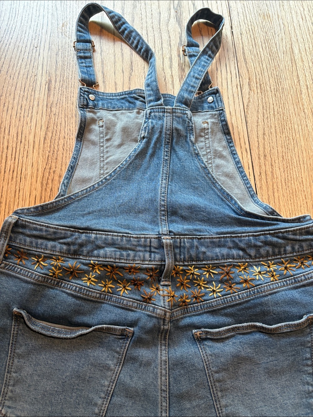 Universal Thread denim overalls size 10 embroidered flowers